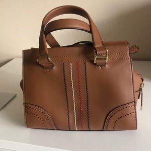 Barely used Tommy Hilfiger purse